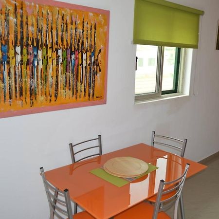 Apartamento T1 Mobiliado Com Wi-Fi ปรายา ภายนอก รูปภาพ