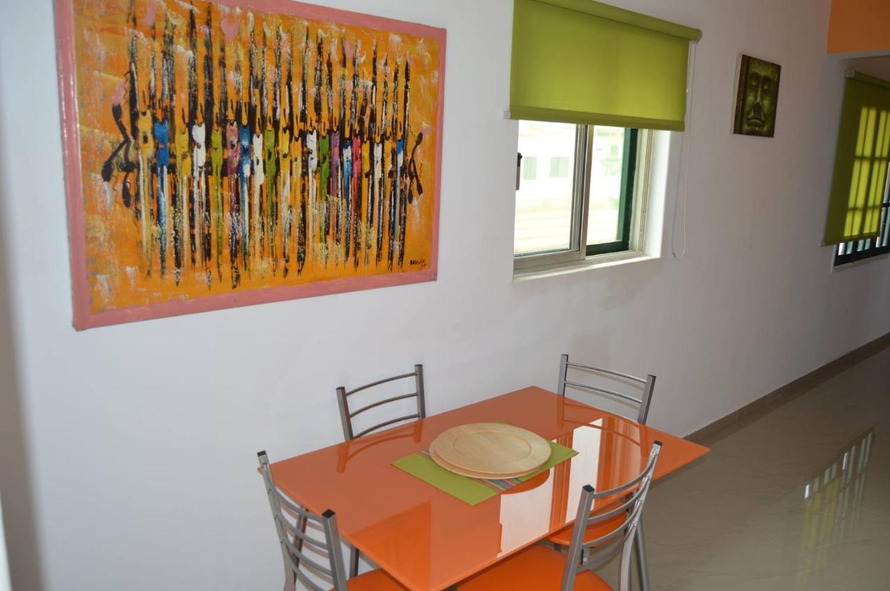 Apartamento T1 Mobiliado Com Wi-Fi ปรายา ภายนอก รูปภาพ